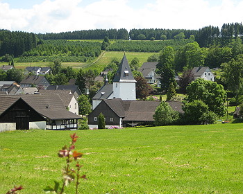 Blick auf Schliprthen im Frettertal. Zur Vergrerung anklicken!